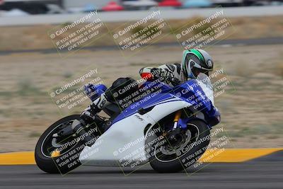 media/Jan-14-2023-SoCal Trackdays (Sat) [[497694156f]]/Turn 4 Set 2 (1030am)/